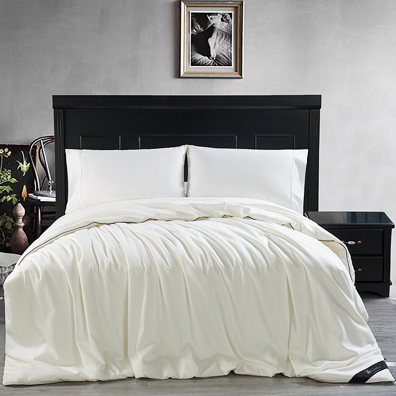 Hypnos Silk Comforter